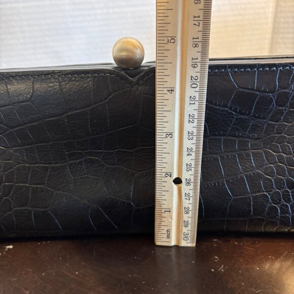 Y2K Harolds Black Genuine Leather Croc-Embossed Clutch Wallet With Coin Closure - Picture 11 of 15